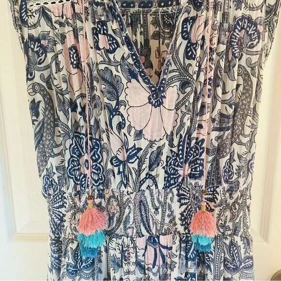 Hunter Bell Floral Dress - Picture 4 of 11